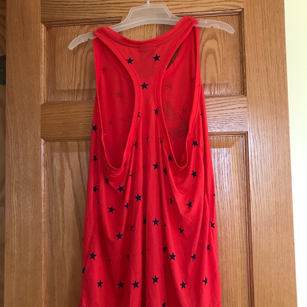 Women’s Nike Tank - Picture 3 of 4